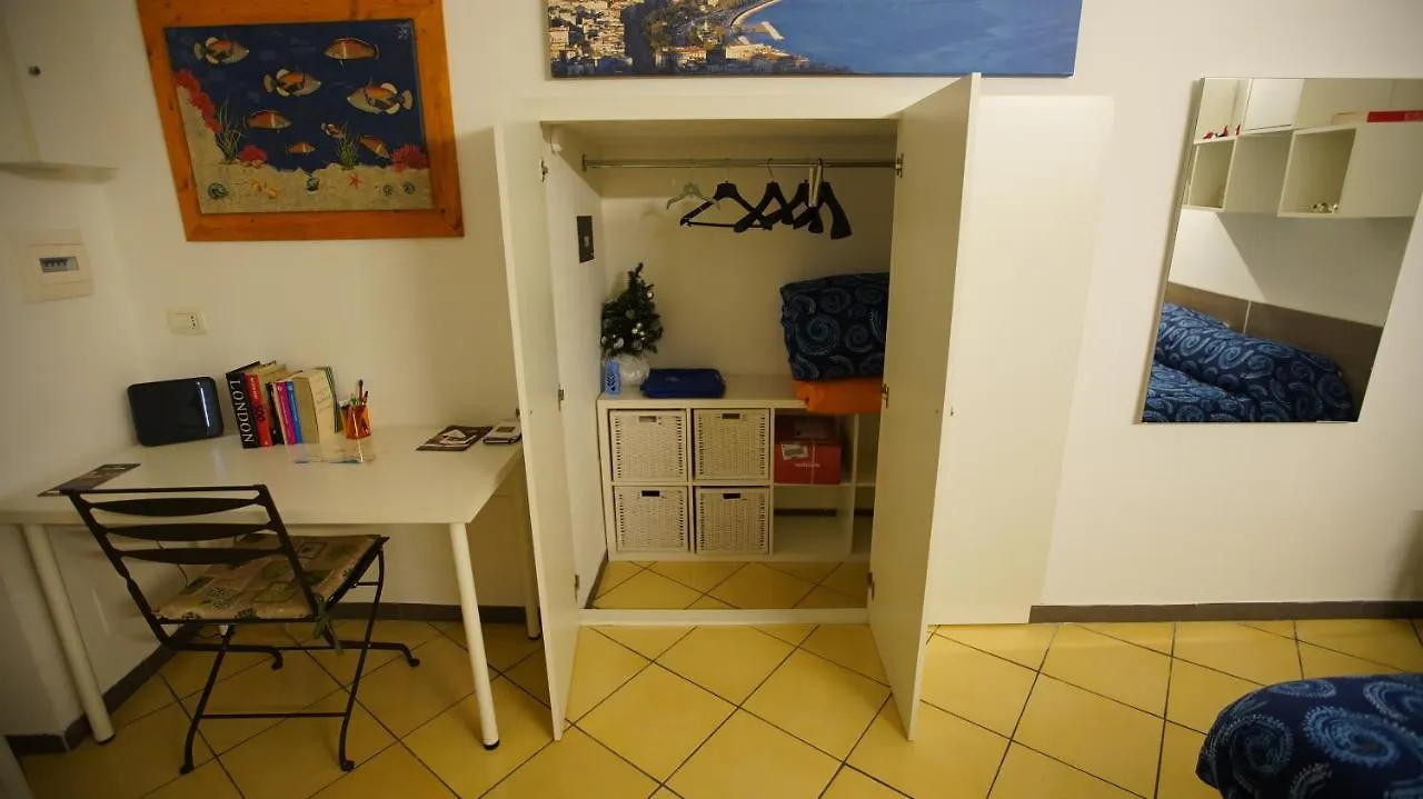 Kiki Suite Napoli Centro Italy